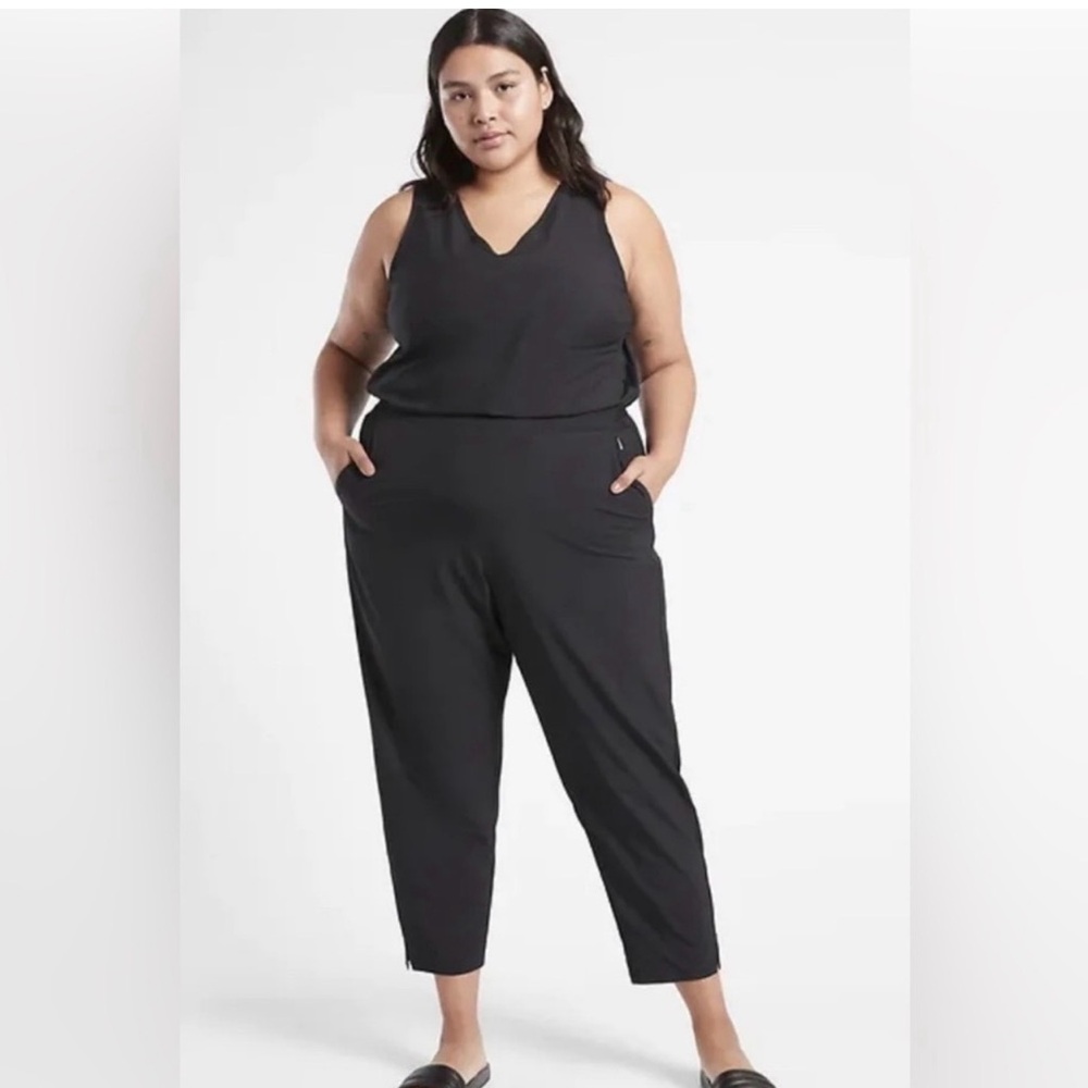 NWT Athleta Brooklyn Jumpsuit in Black Size 26